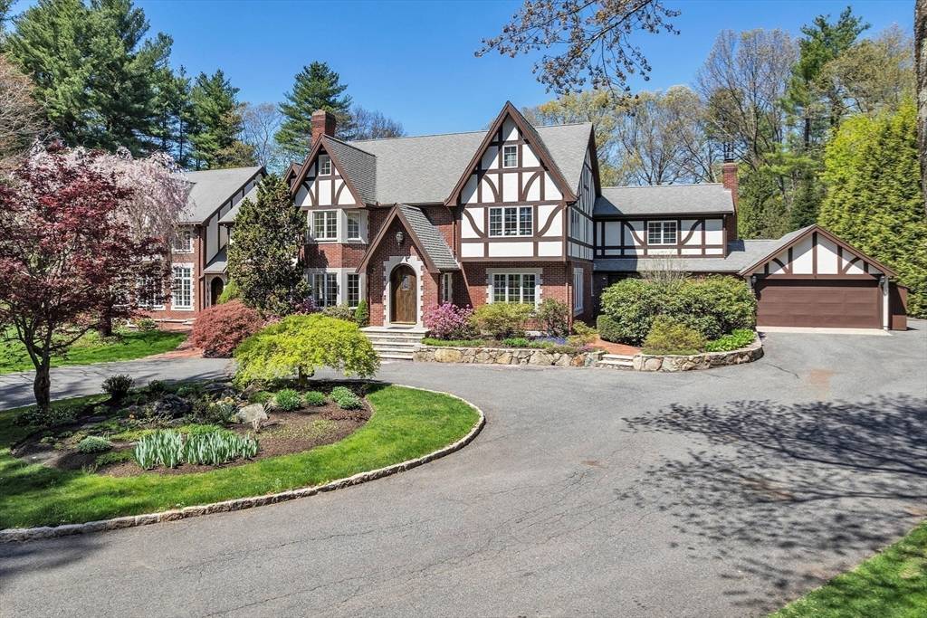 Dover, MA 02030,12 Old Meadow Rd
