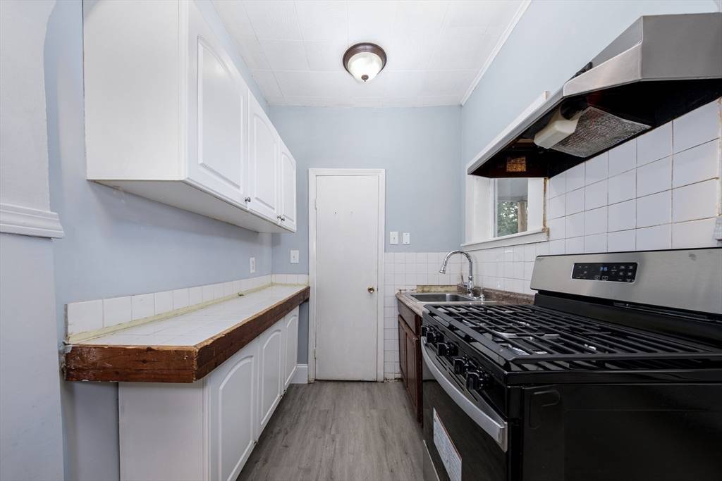 Waltham, MA 02453,138 Brown St #1