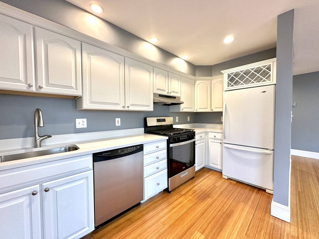 Woburn, MA 01801,409 Main St #301