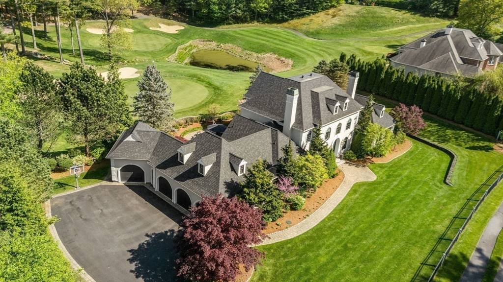 Kingston, MA 02364,168 Country Club Way