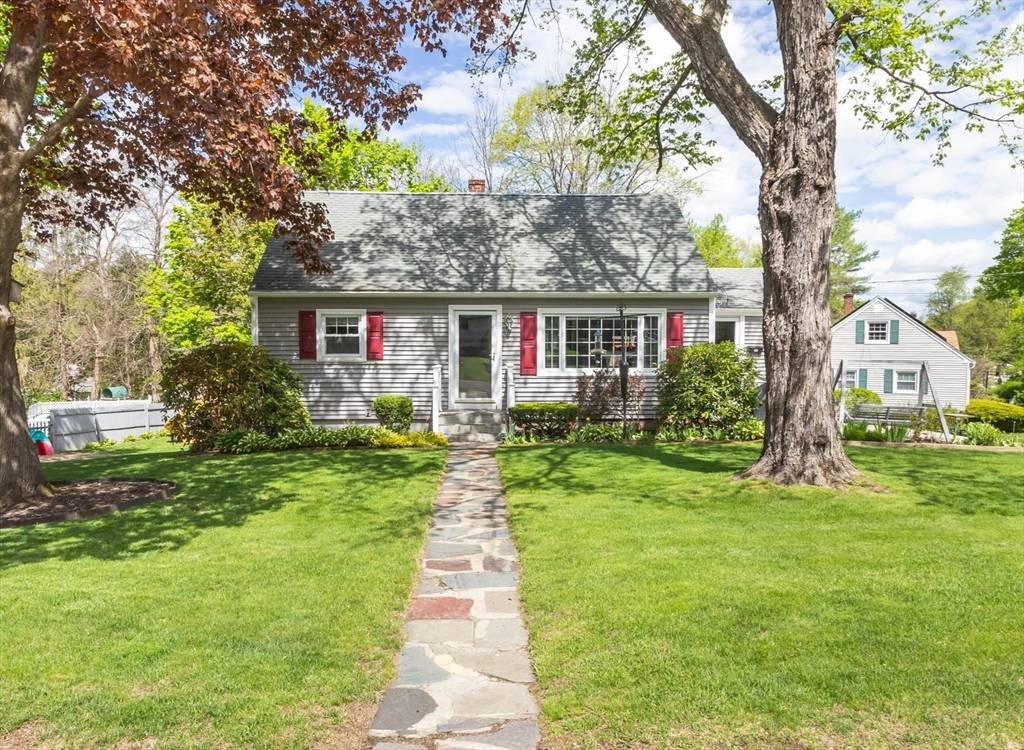Leicester, MA 01524,10 Brookside Drive