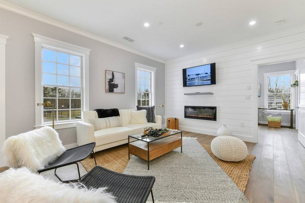 298 Washington St #201 Westwood, MA 02090