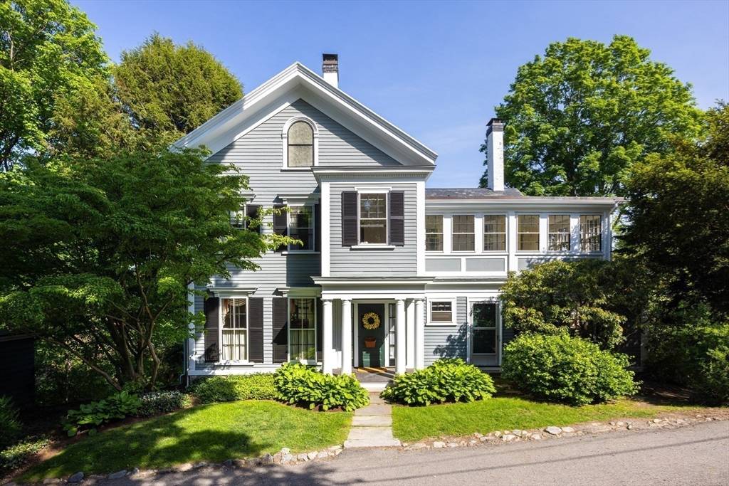 Belmont, MA 02478,33 Wellington Lane