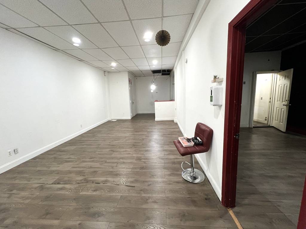 Medford, MA 02155,86 Spring