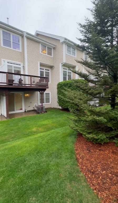 Grafton, MA 01536,5 Lincoln Ln #5