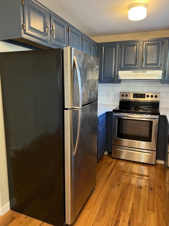 Marblehead, MA 01945,21 Bessom #6