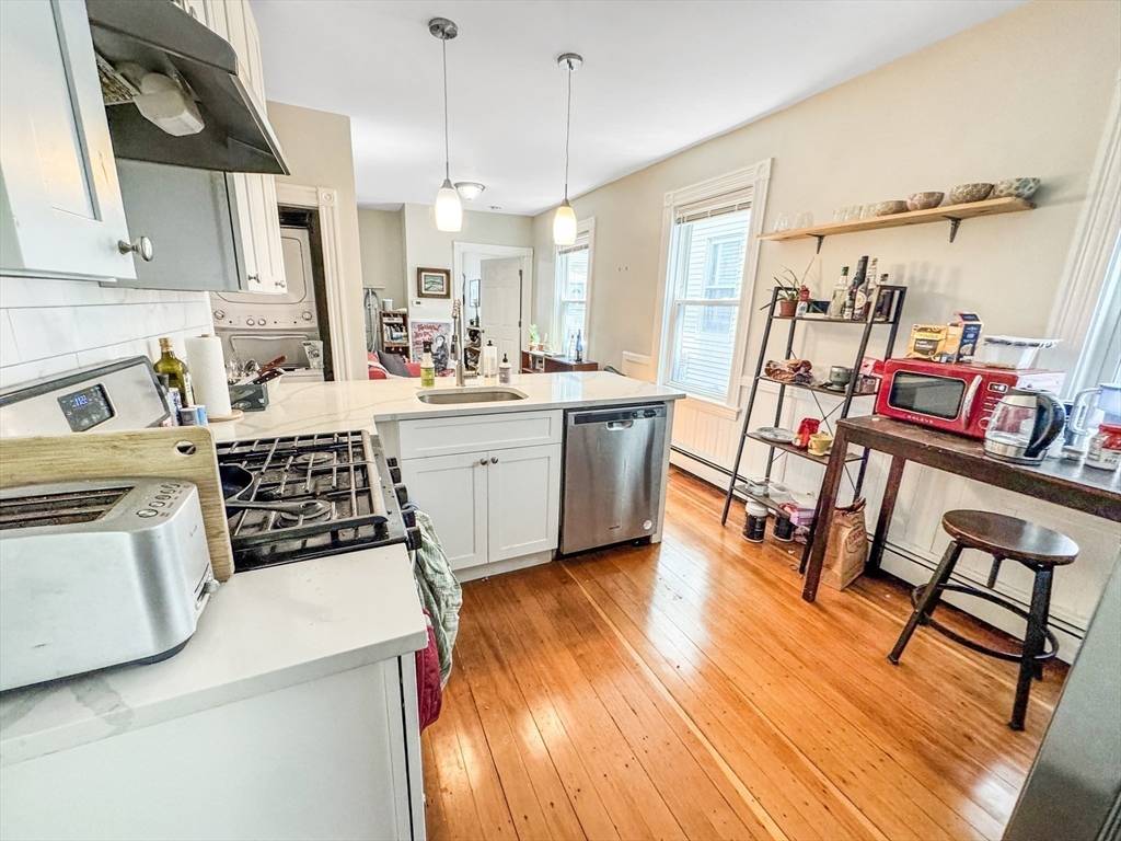 Cambridge, MA 02139,24 Suffolk St #1