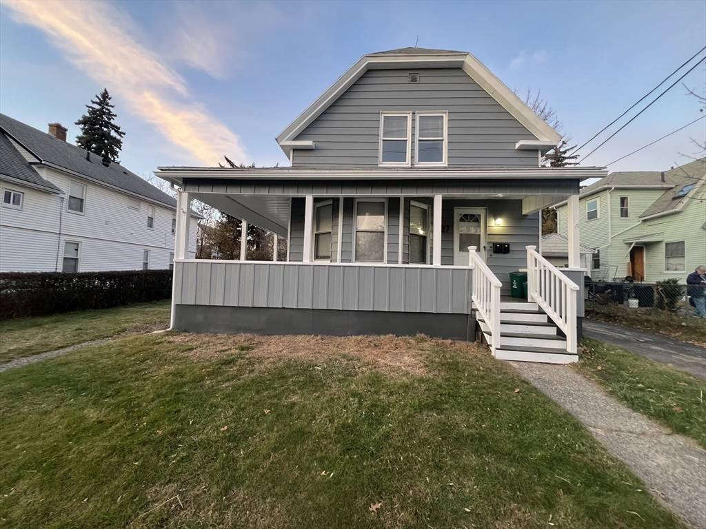 Worcester, MA 01606,27 Airlie St