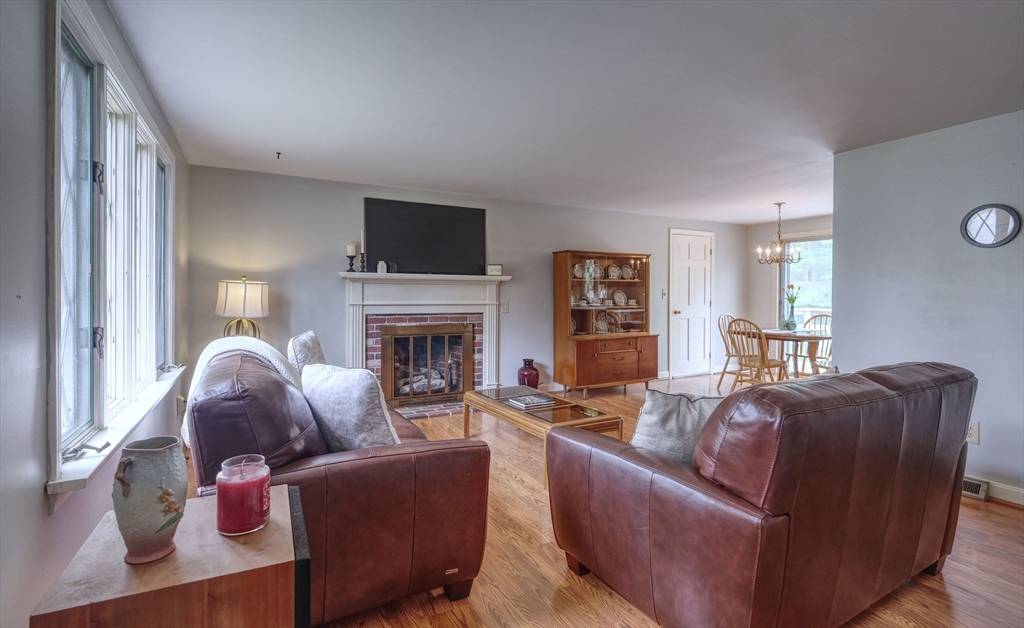 Barnstable, MA 02632,72 Ashley Dr