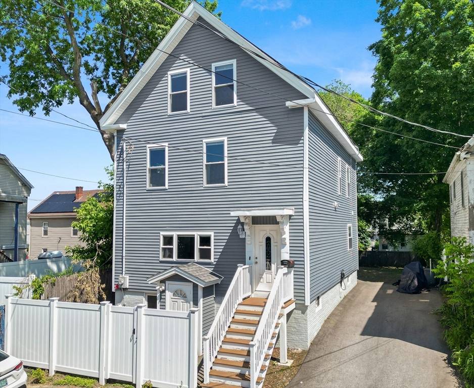 Haverhill, MA 01830,11 Rose St