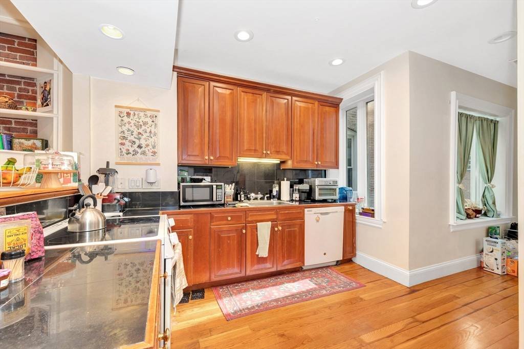 Boston, MA 02120,1027 Tremont #2