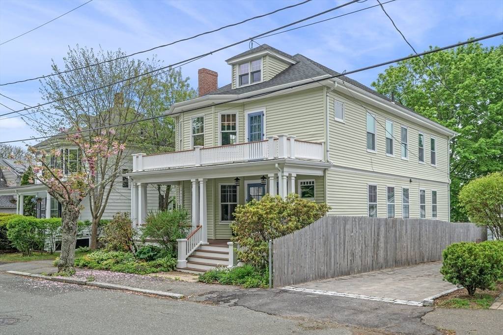 Marblehead, MA 01945,6 Prince Street