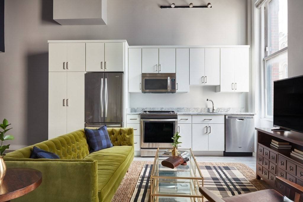 Boston, MA 02111,630 Washington #405