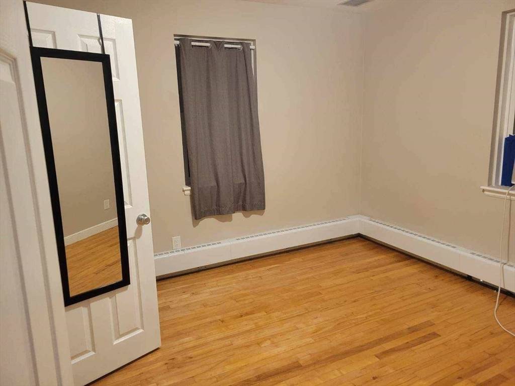 Newton, MA 02467,90 Boylston Street #4