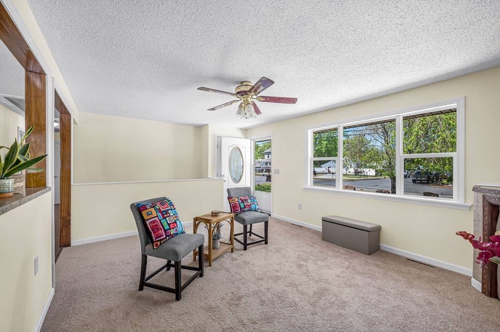 Agawam, MA 01001,135 North St