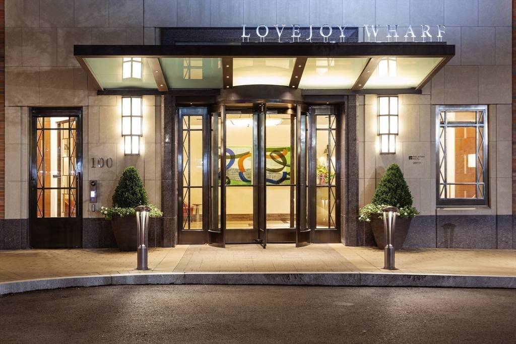 100 Lovejoy Wharf #3P Boston, MA 02114