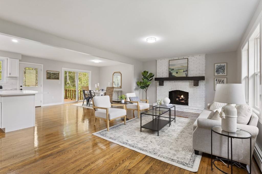 50 Oak St Mansfield, MA 02048