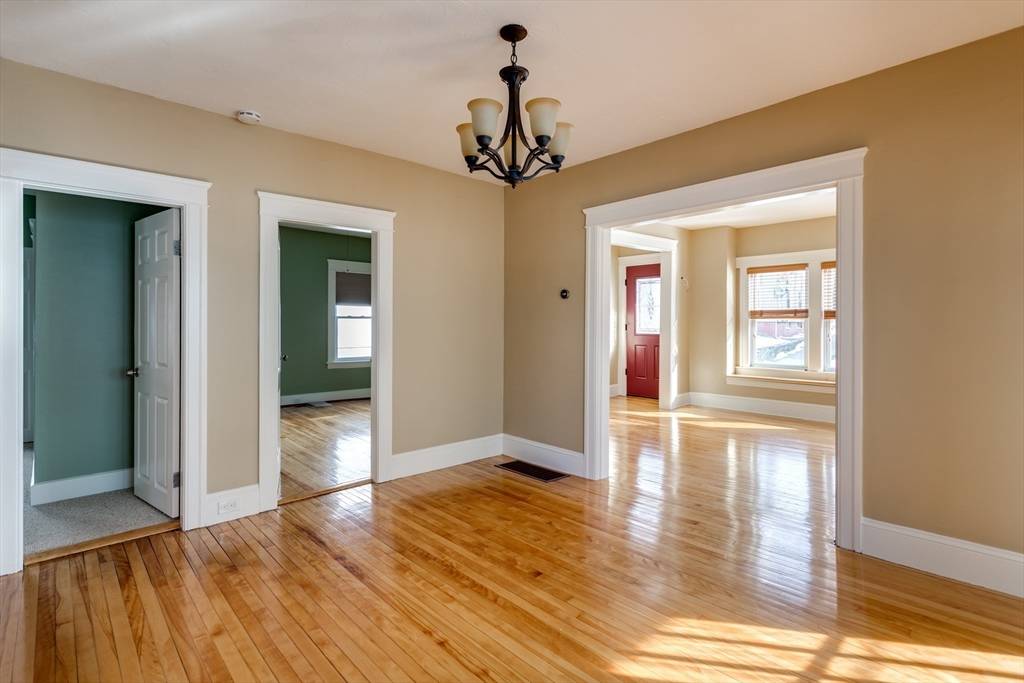 Worcester, MA 01610,176 Vernon St