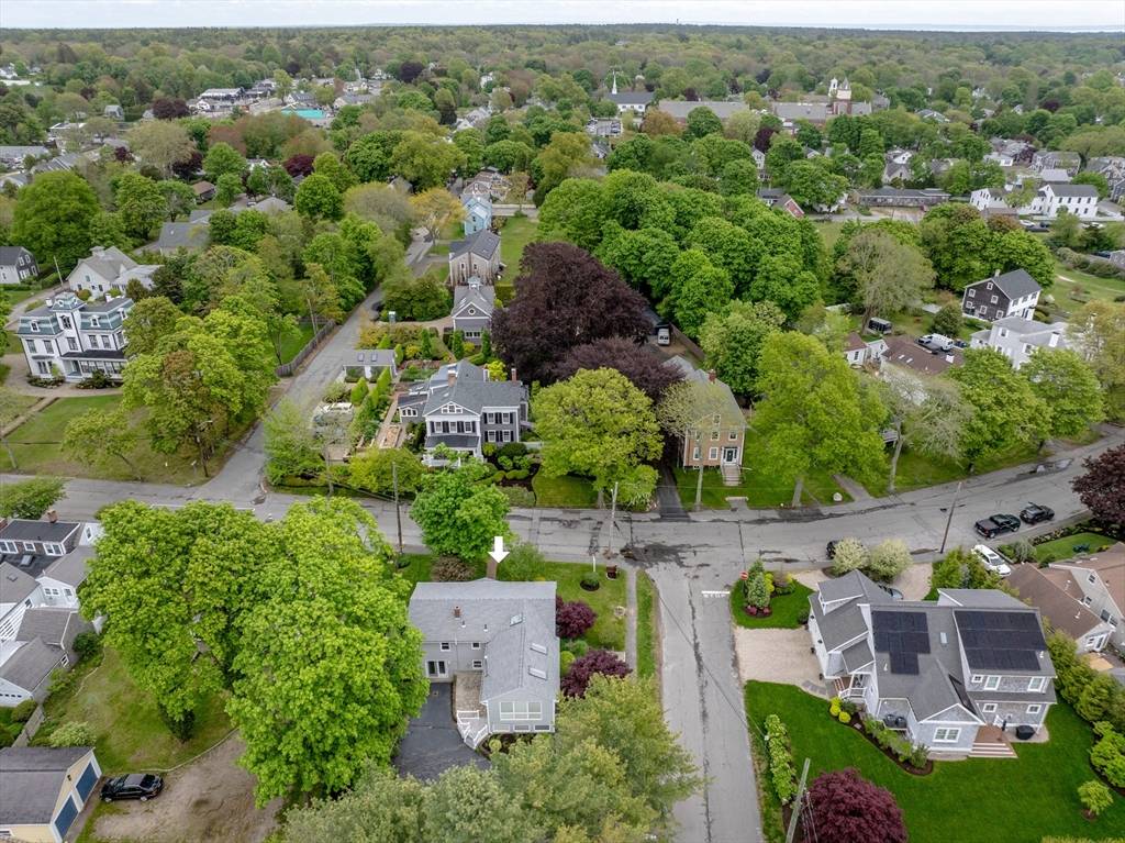 Mattapoisett, MA 02739,31 Main St