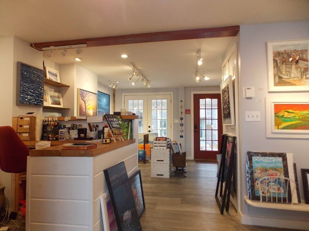Rockport, MA 01966,9 Bearskin Neck #2
