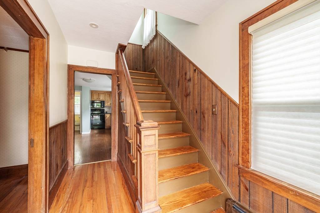 East Longmeadow, MA 01028,37 White Ave