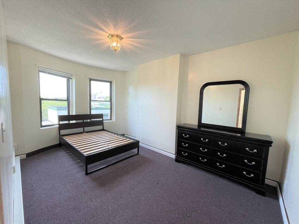 Boston, MA 02118,181 Northampton Street #4