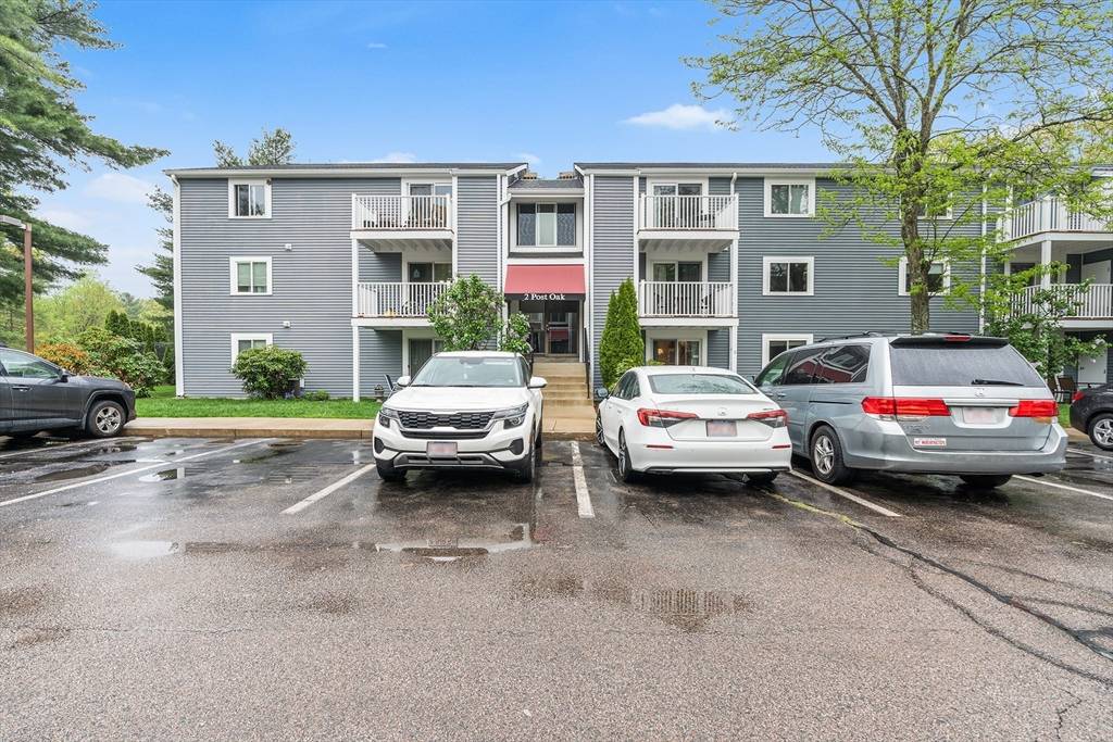 Natick, MA 01760,2 Post Oak Ln #2