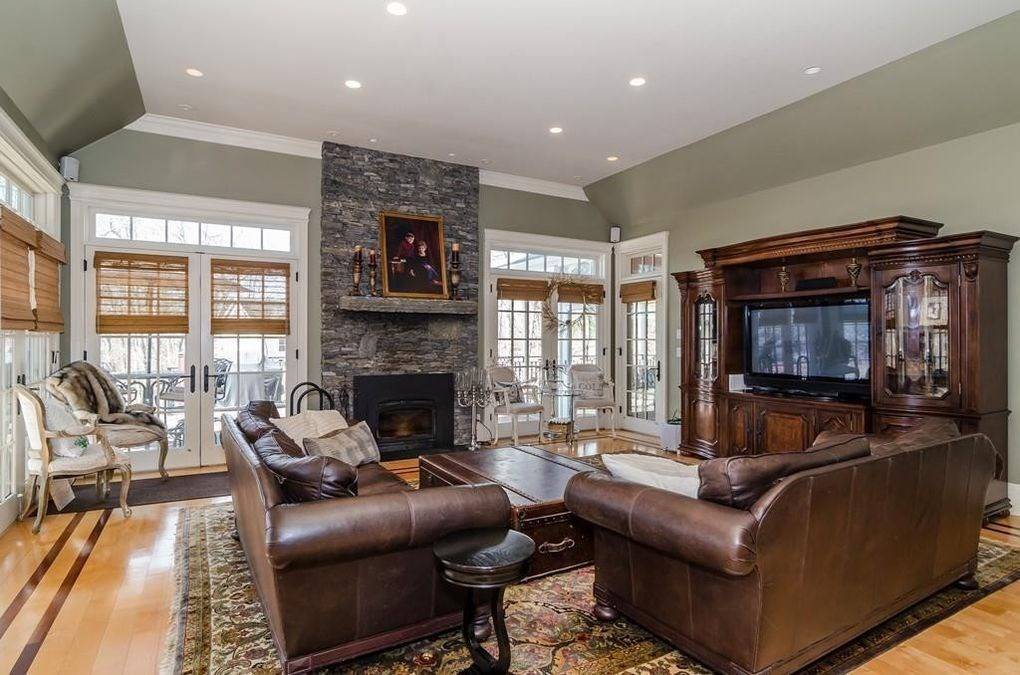 Southborough, MA 01772,56 Sears Rd
