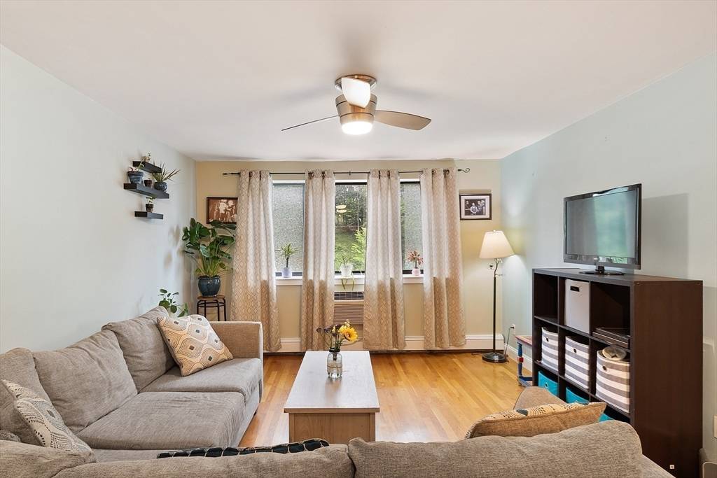 Chelsea, MA 02150,44 Lafayette #401