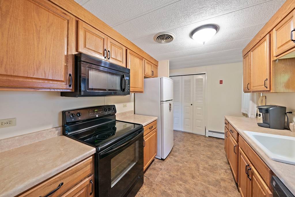 29 Bayberry Lane Kingston, MA 02364