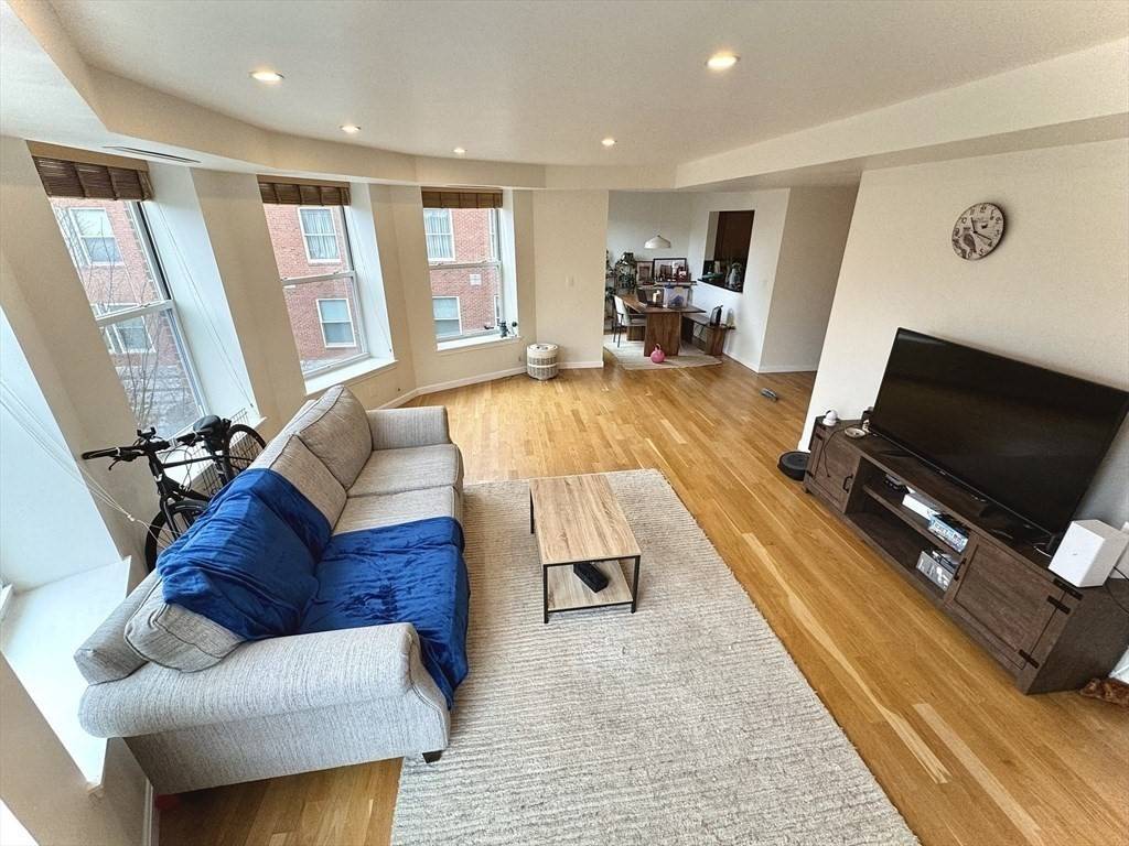 Brookline, MA 02446,25 Marion Street #32