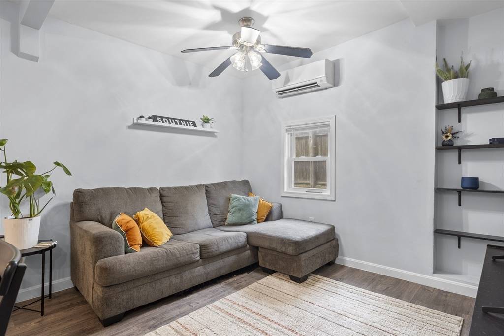 Boston, MA 02127,2 Kemp St #1