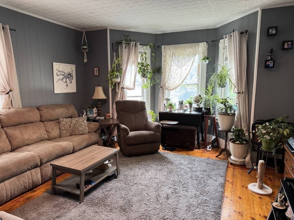348 Fairmount Street Fitchburg, MA 01420