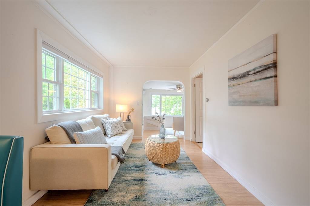 Billerica, MA 01821,11 Lakeside Road
