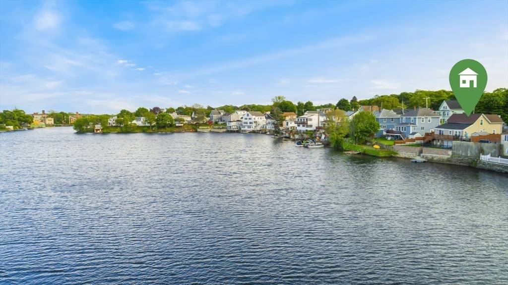 Lynn, MA 01904,121 Lynnfield St