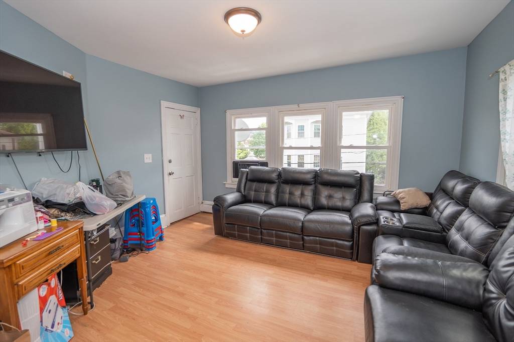 Providence, RI 02907,113 Althea St