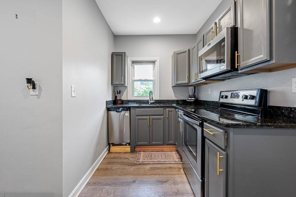 62 Railroad St Fitchburg, MA 01420