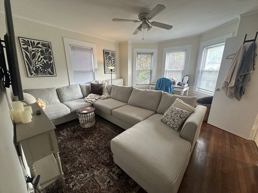 Natick, MA 01760,10 Grant St #2