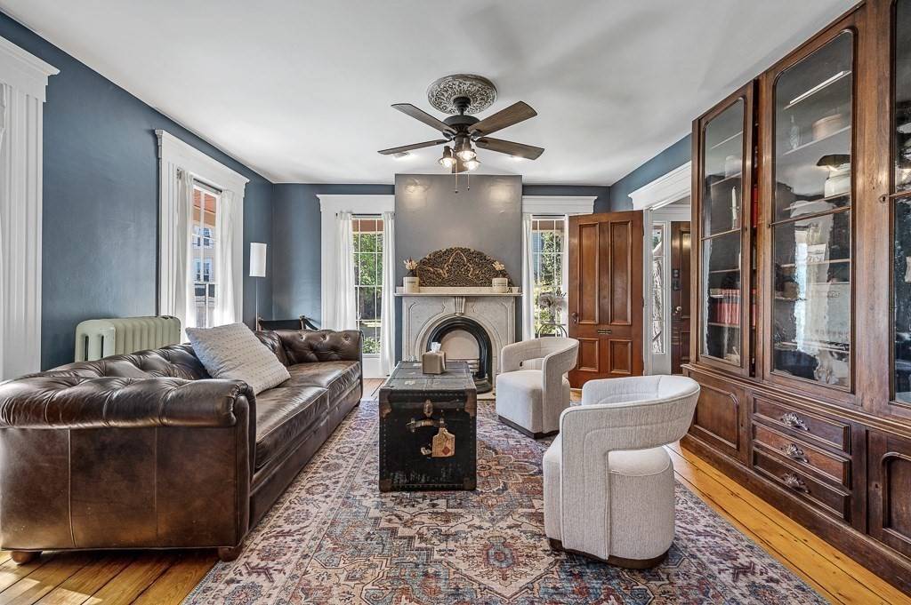 Worcester, MA 01609,2 Oxford Pl