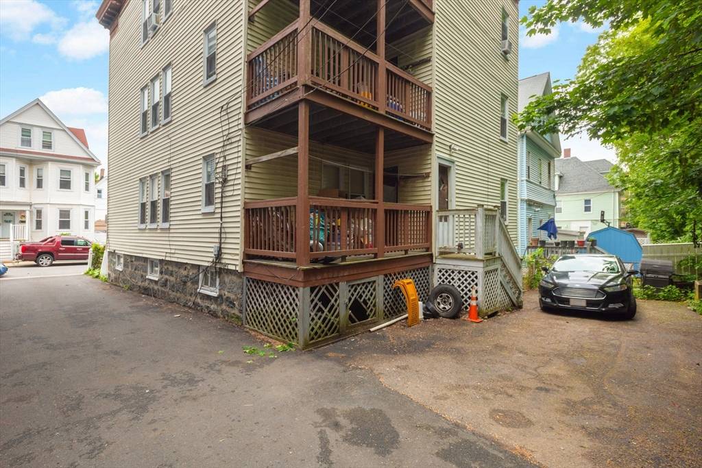 Boston, MA 02124,31 Corona St