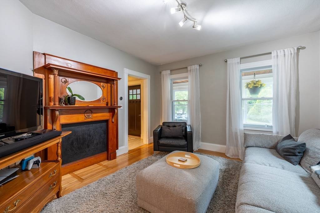 57 Clapp St Walpole, MA 02081