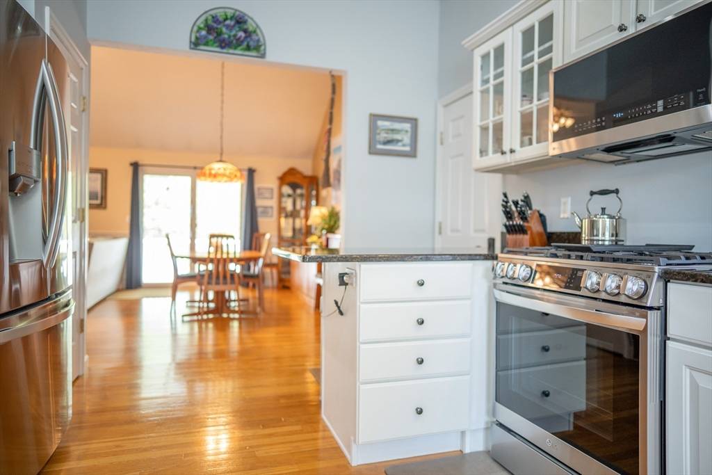 12 Sheffield Pl Mashpee, MA 02649