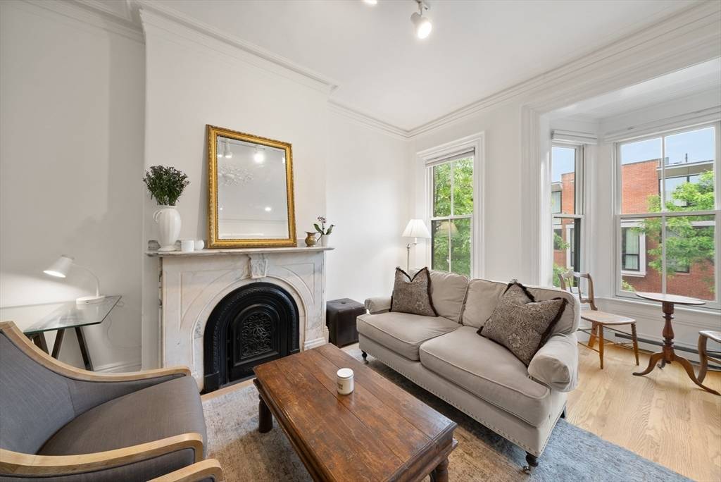 Boston, MA 02116,52 Clarendon St #2FURNISHED