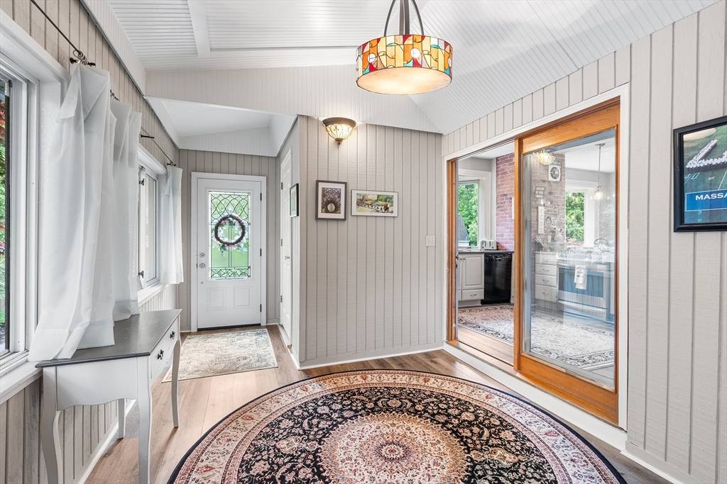 14 Wapping Rd Kingston, MA 02364