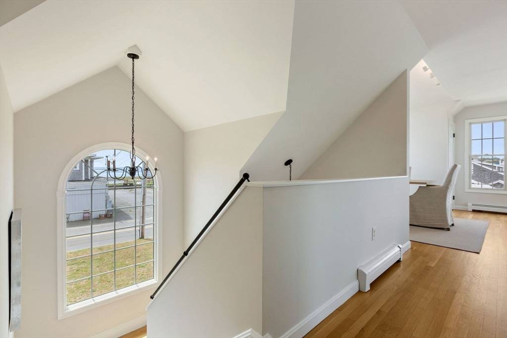 14 Kendrick Ave Wellfleet, MA 02667