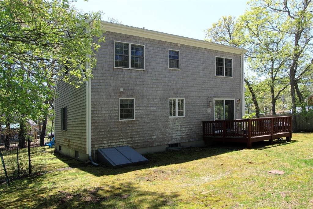 Brewster, MA 02631,19 Featherbed Lane