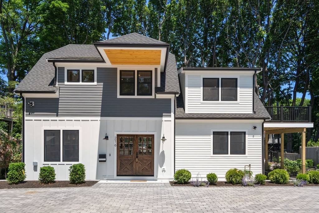 Brookline, MA 02446,216 Aspinwall Ave,
