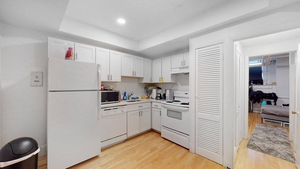 Boston, MA 02116,92 Marlborough #1