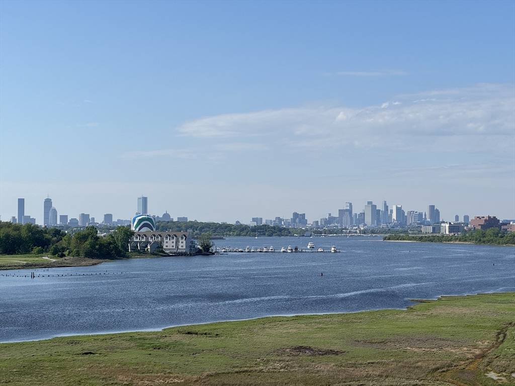 Quincy, MA 02171,133 Commander Shea Blvd #614