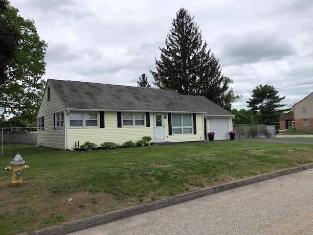 Webster, MA 01570,8 Victory Dr